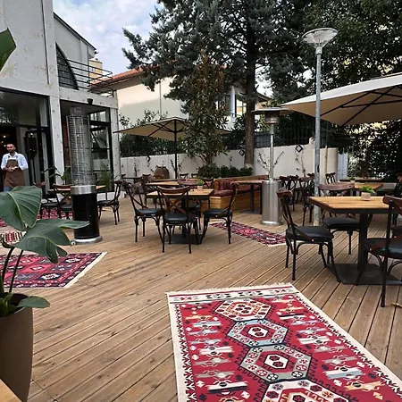Garden Boutique 3*