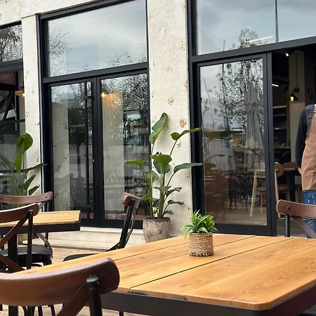 Garden Boutique 3* Tirana