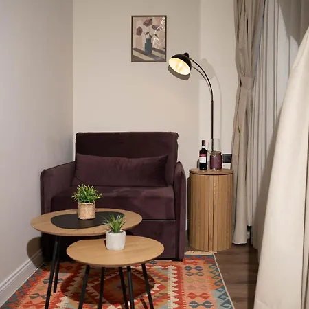 Garden Boutique מלון טיראנה