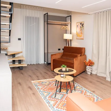 Garden Boutique 4* טיראנה