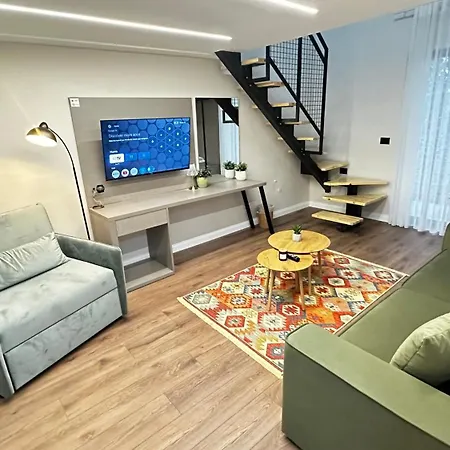 Garden Boutique מלון טיראנה