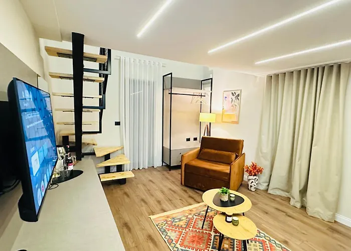 Garden Boutique تيرانا