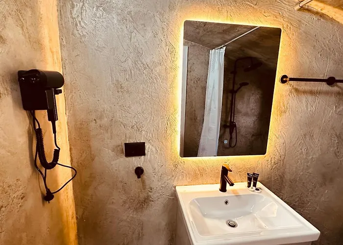 Garden Boutique 3* تيرانا